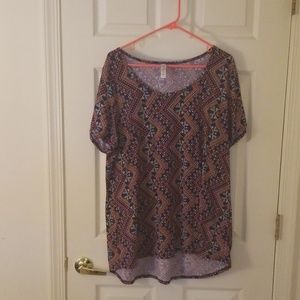 Lularoe Classic Tee